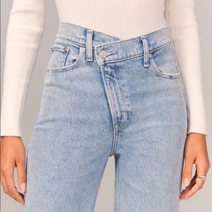 Abercrombie 80s Mom Jeans